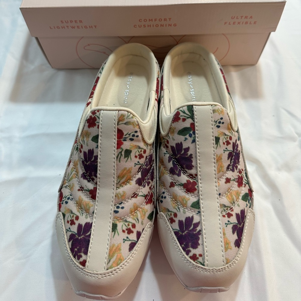 Easy Spirit Traveltime clogs